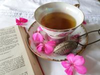 爱情是一杯茶，香醇可口，伴着甜味示例